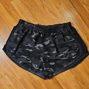 Nike Black Camo Athletic Nike Shorts Size 2X